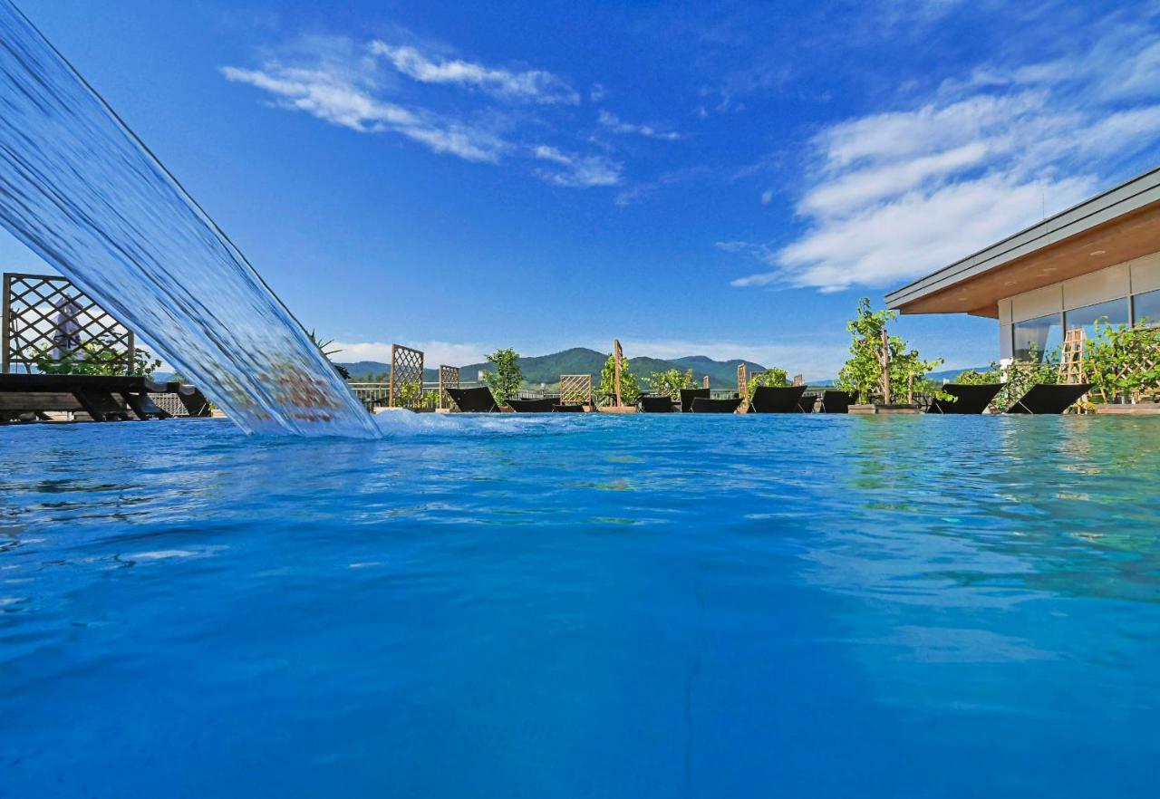 Gartenhotel & Weingut Pfeffel 4*